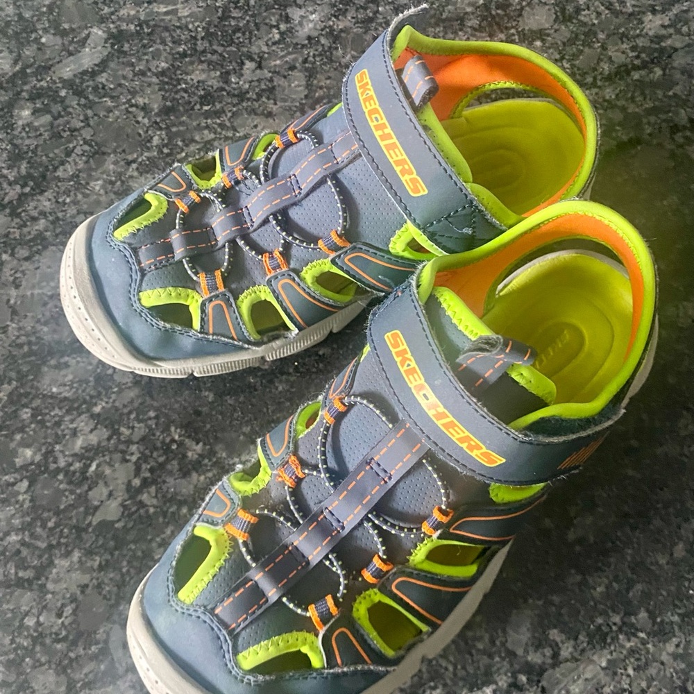 Skechers Blue and Green Sneakers with Breathable Design